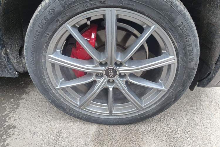 Used Audi Q5L 2022 40T Fashionable and Dynamic Model

