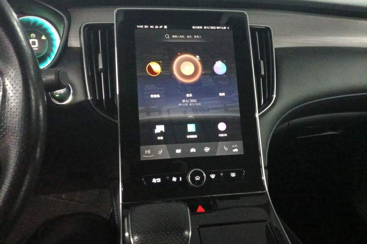 Used Rising ER6 2020 620 km Smart Edition Audio And AC Panel