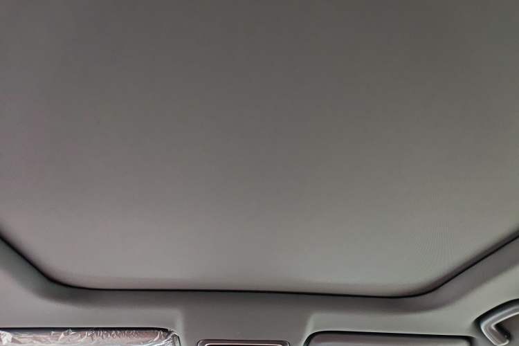 Used CHANGAN UNI-Z New Energy 2024 Blue Whale Smart Electric iDD 125km Beyond Edition