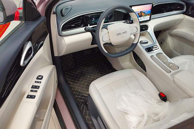 Used Geely Galaxy Geome 2026 Model 310km Youth Edition Driver Seat