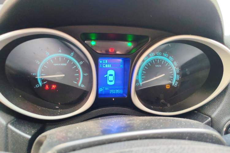 Used GAC Trumpchi GS5 2013 1.8T Automatic All-Wheel-Drive Luxury Edition Instrument Cluster