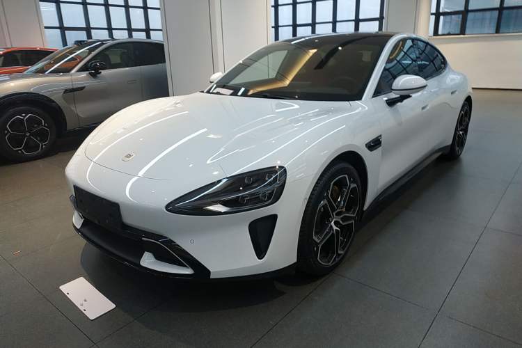 Used Xiaomi Auto SU7 2024 Rear-Drive Long-Range Intelligent Driving Version
