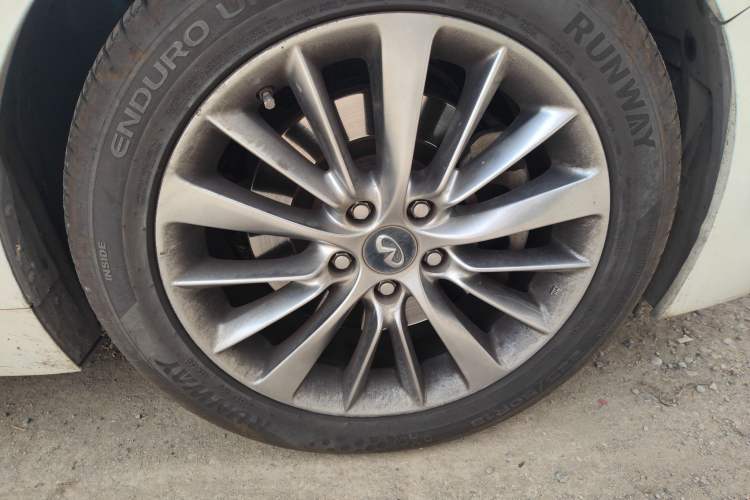 Used Infiniti Q50L 2018 2.0T Enjoyment Version China V Standard
