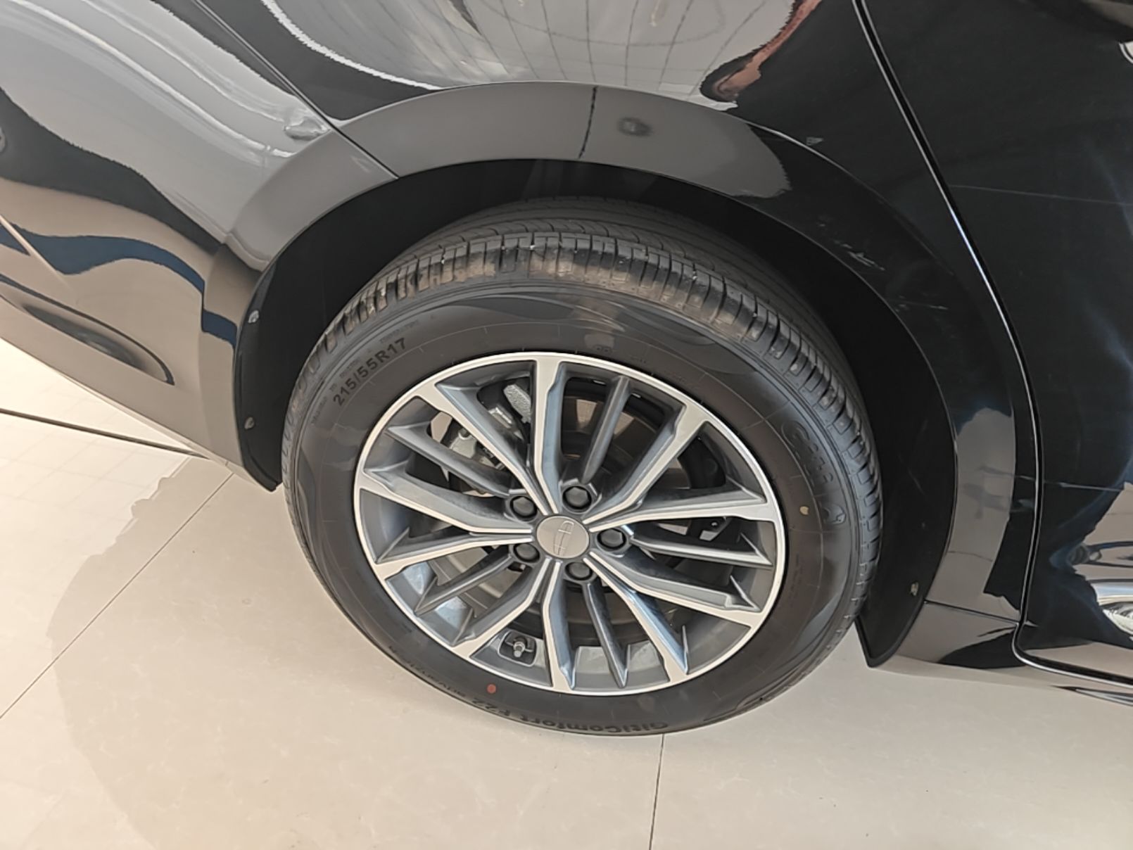 Geely Auto Preface 2025 Dongfang Yao 1.5TD Fuyao Edition — снимка 11