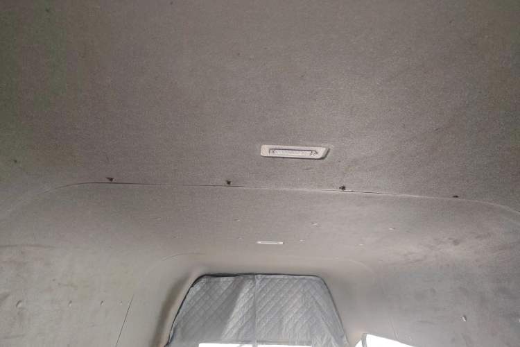 Used Foton Toano 2024 Joy Elephant Multi-Function Model Cummins 2.8T Manual Long Wheelbase Ultra-High Roof with Rear Dual Tires and 7 Seating Capacity Headliner