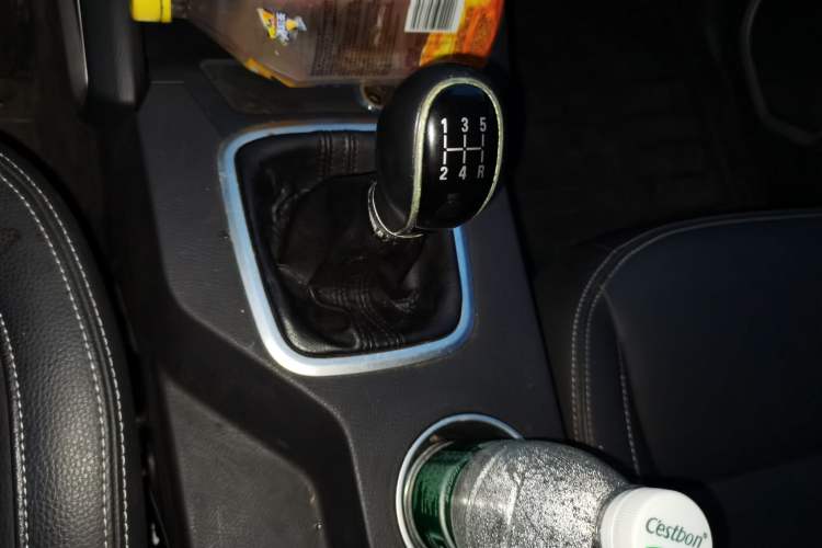 Used Geely Auto Vision X6 2016 1.8L Manual Luxury Model