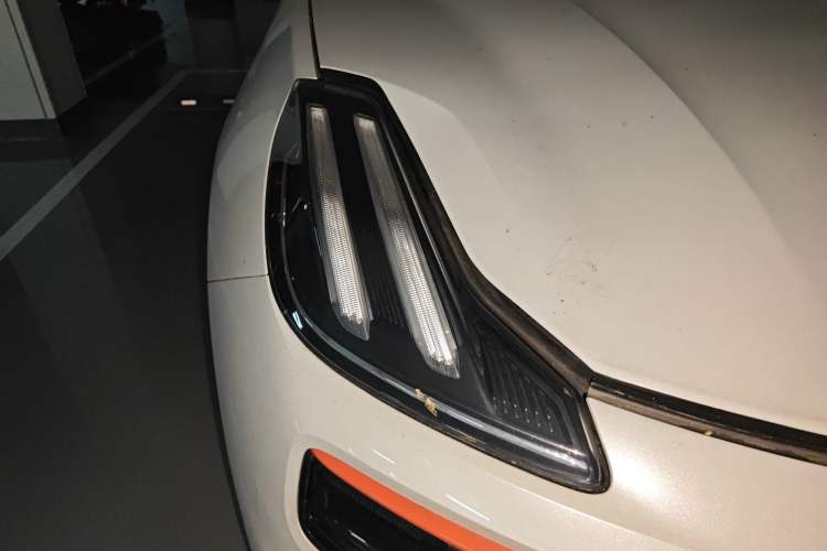 Used Lynk & Co 06 2020 1.5T YAO Halo Right Front Headlight