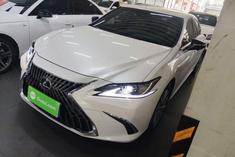 Used Lexus ES 2022 200 Excellence Edition