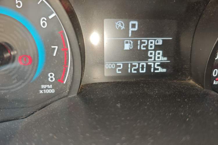 Used Chevrolet Cavalier 2016 1.5L Automatic Xinyue Edition Odometer Close Up