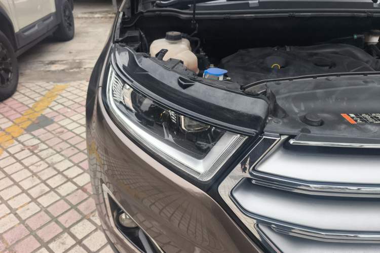 Used Ford Edge 2016 EcoBoost 245 Two-Wheel-Drive Titanium 7-Seater