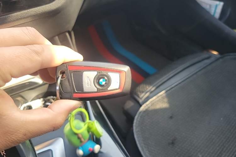 Used BMW 1 Series 2018 118i Sport Design Package Vehicle Key