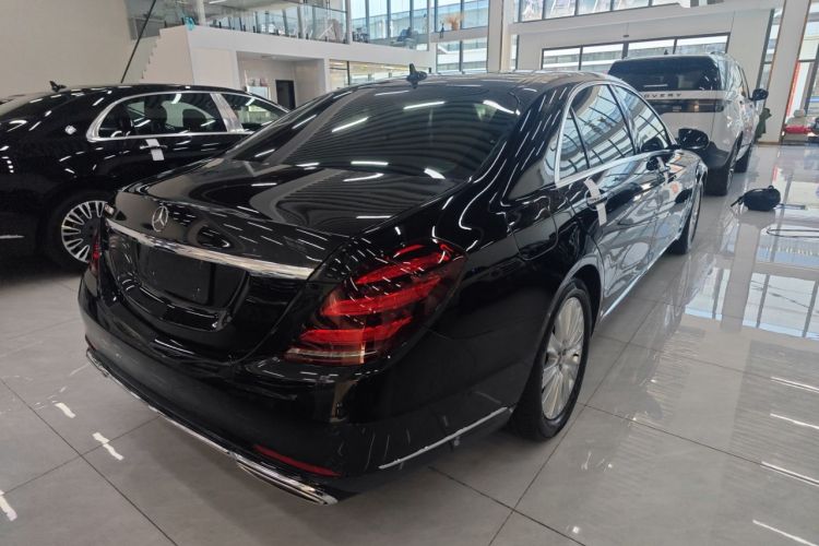 Used Mercedes-Benz S-Class 2018 S 320 L
