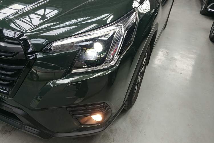 Used Subaru Forester 2022 2.0i AWD Luxury Edition EyeSight Left Front Headlight