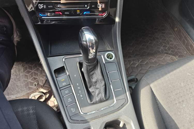 Used Volkswagen Bora Pure Electric 2021 Shang Model
