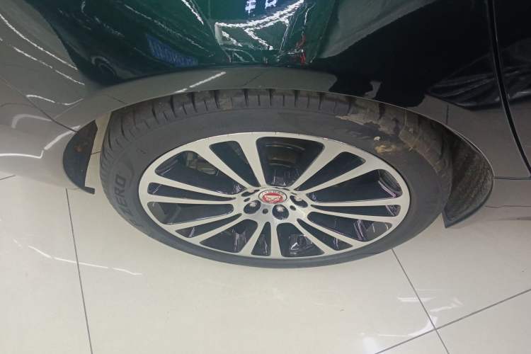 Used Jaguar XFL 2024 2.0T P250 Two-Wheel Drive Prestige Luxury Edition Exterior 5