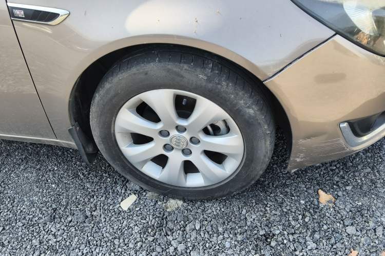 Used Buick Regal 2015 1.6T Leading Technology Model Right Front Wheel Hub