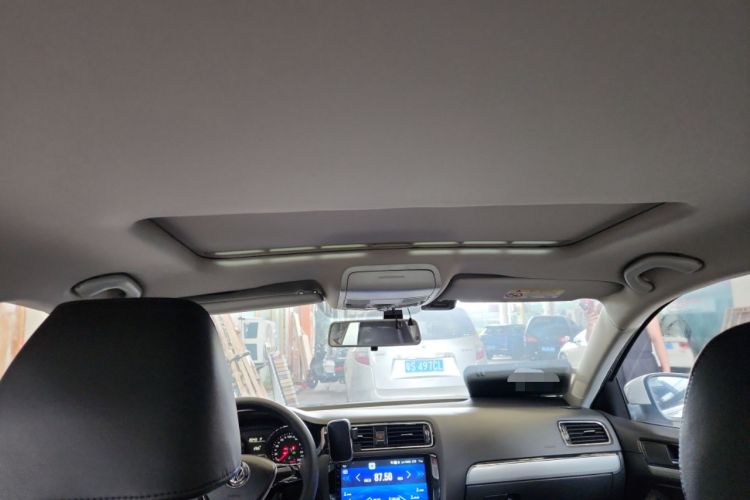 Used Volkswagen Sagitar 2015 230TSI Automatic Comfort Version Headliner