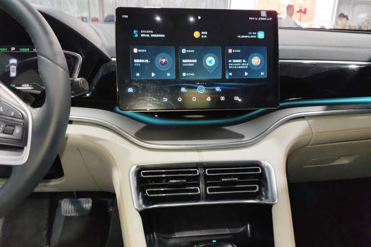 Used BYD Song PLUS New Energy 2021 EV Deluxe Model Audio And AC Panel