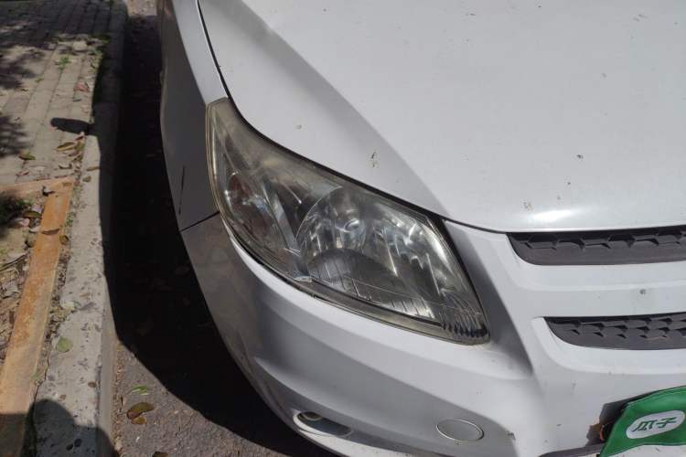 Used Chevrolet Sail 2011 Sedan 1.4L AMT Happiness Edition