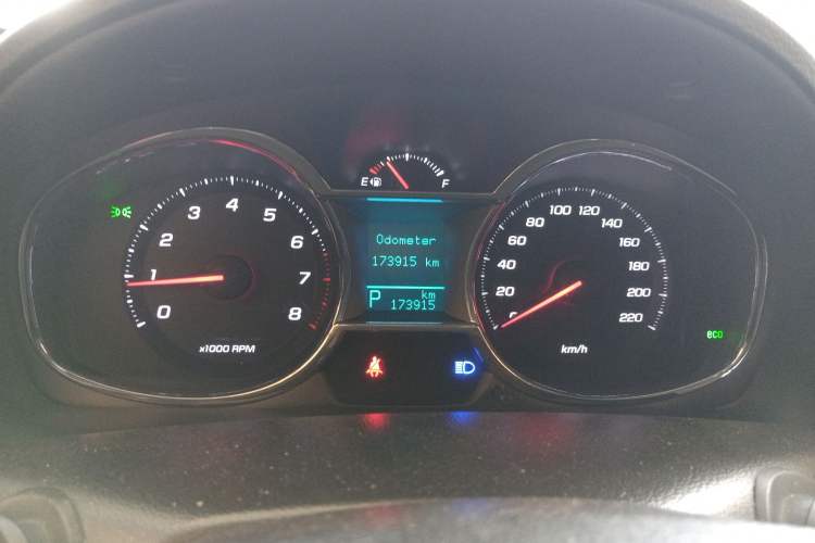 Used Chevrolet Captiva 2015 2.4L 4x4 Flagship Edition 7-Seater Instrument Cluster