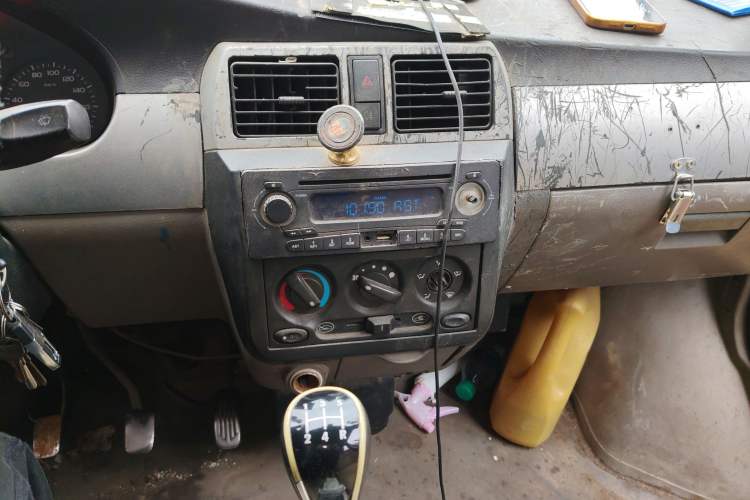 Used Wuling Rongguang 2011 1.2L Standard Version
