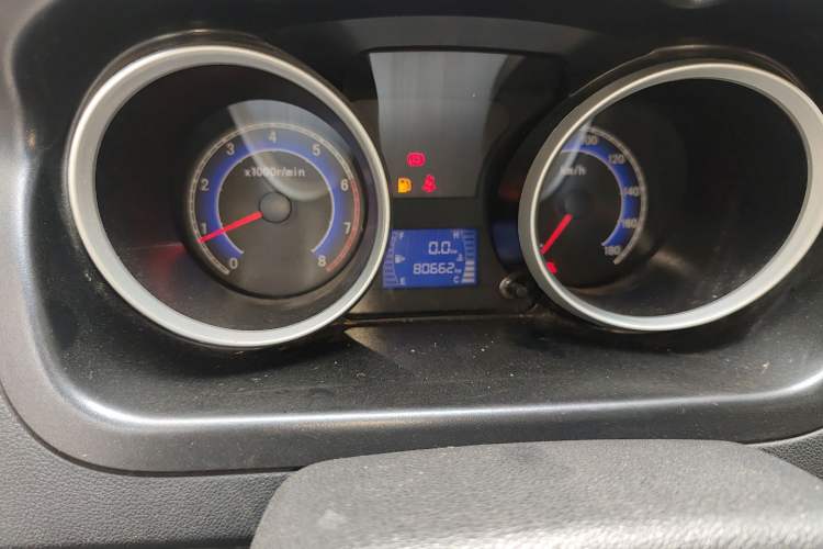 Used CHANGAN KAICHENG Ruixing M80 2018 1.5L Base Model Van Semi-Blind Window Flat Roof Rear-Hinged Doors 4G15S