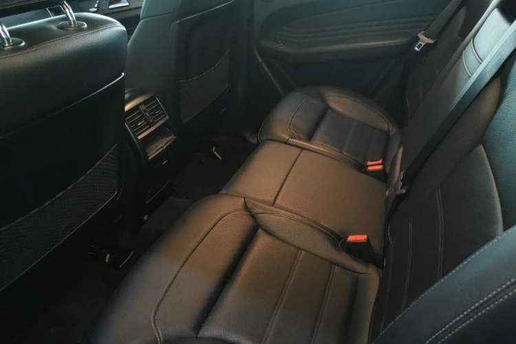 Used Mercedes-Benz GLE Coupe 2015 GLE 320 4MATIC Coupe SUV
