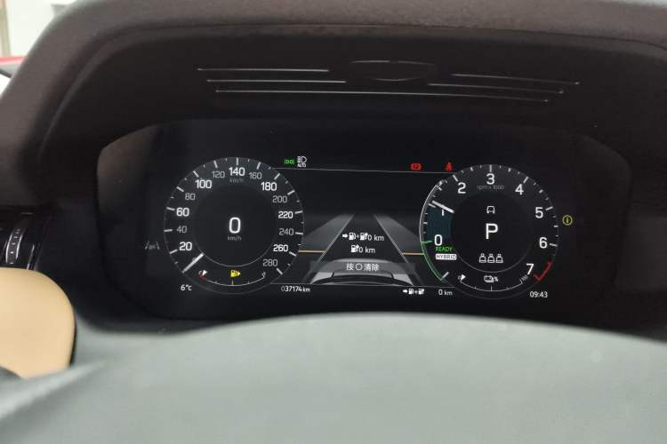 Used Land Rover Discovery Sport New Energy 2024 1.5T P300e Plug-in Hybrid Electric Version Instrument Cluster
