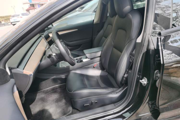 Used Tesla Model 3 2022 Rear-Wheel-Drive Version
