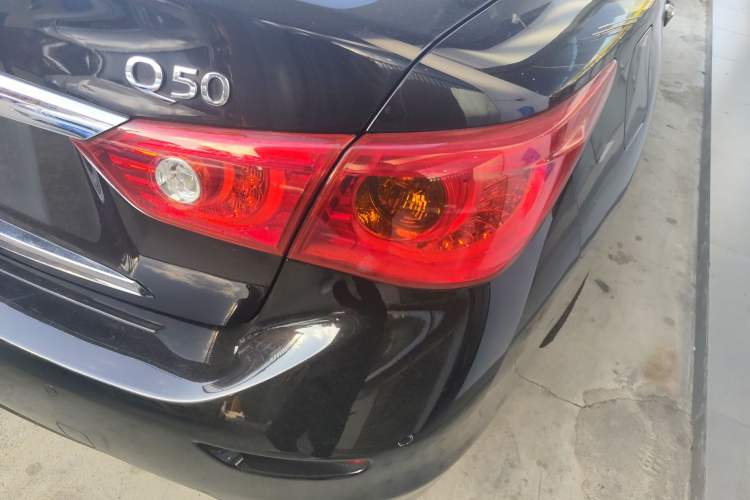 Used Infiniti Q50L 2015 2.0T Enjoyment Edition