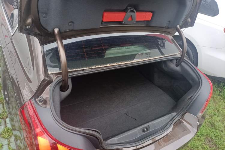 Used Peugeot 508 2015 1.6THP Automatic Prestige Edition Trunk