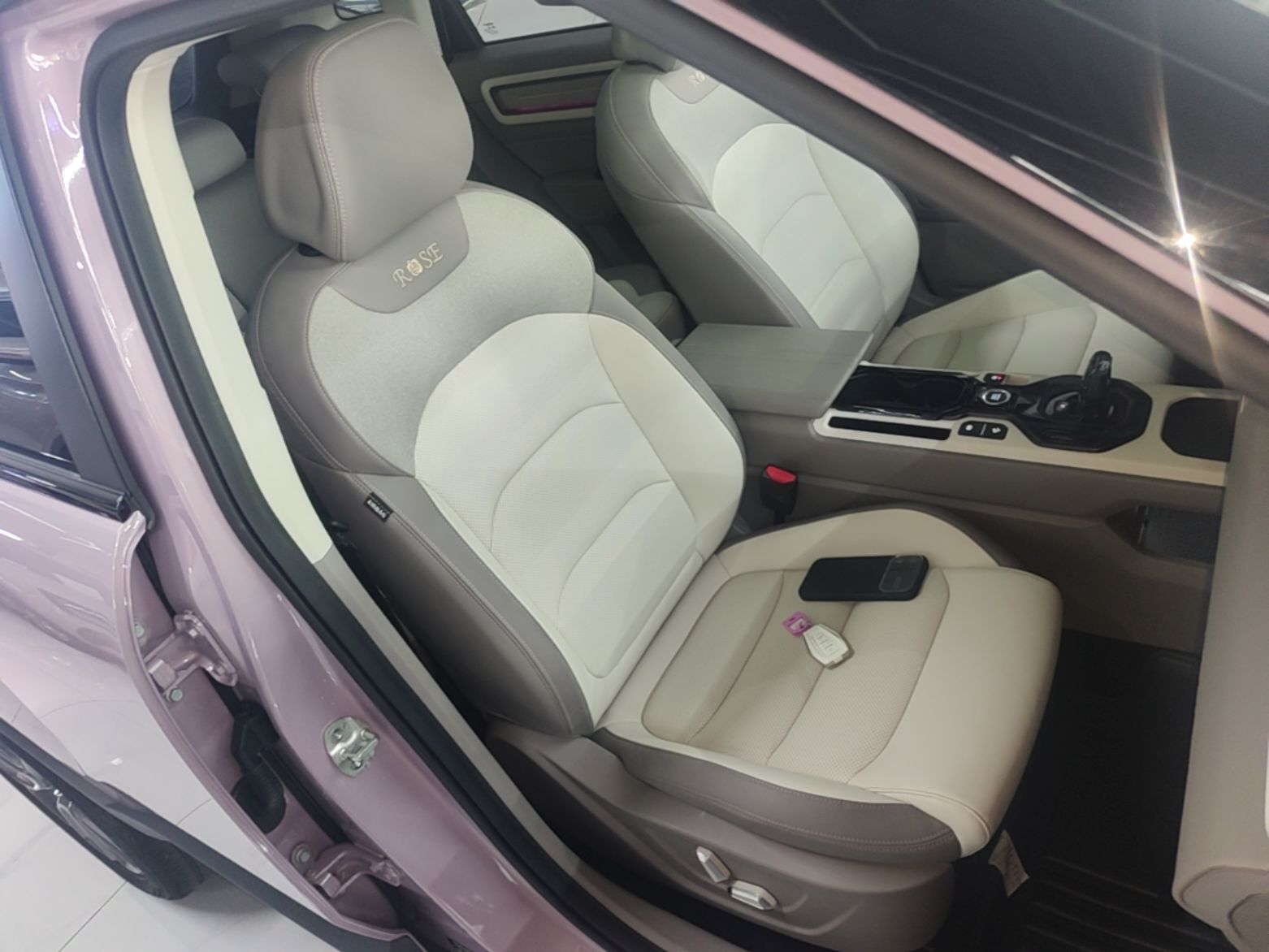 Geely Auto icon 2026 Model Chocolate 1.5TD Pure & Refined Edition — снимка 19