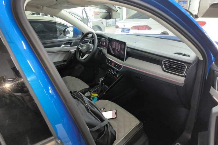 Used Volkswagen Tayron 2023 280TSI Two-Wheel-Drive Luxury Plus Advanced Version Right Front Seat