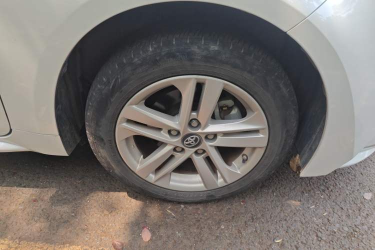 Used Toyota Levin 2022 185T CVT Luxury Edition Right Front Wheel Hub