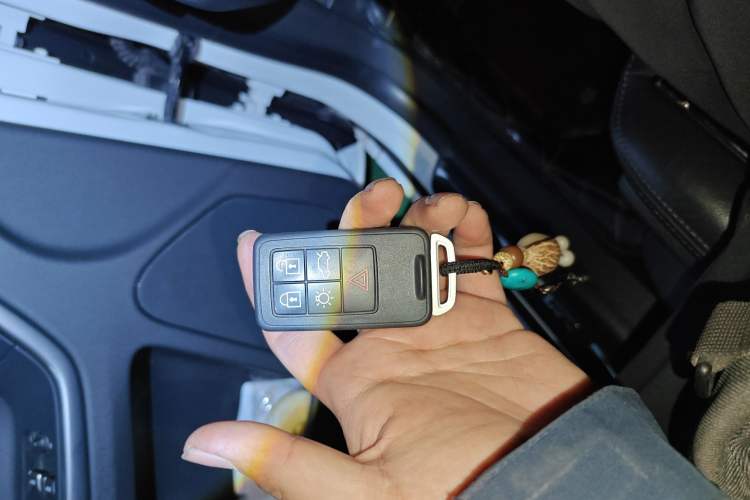 Used Volvo XC60 2017 T5 Smart Upgrade Edition