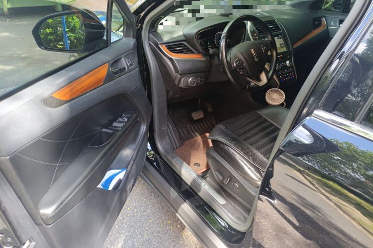 Used Lincoln MKC 2018 2.0T Two-Wheel Drive Luxury Edition
