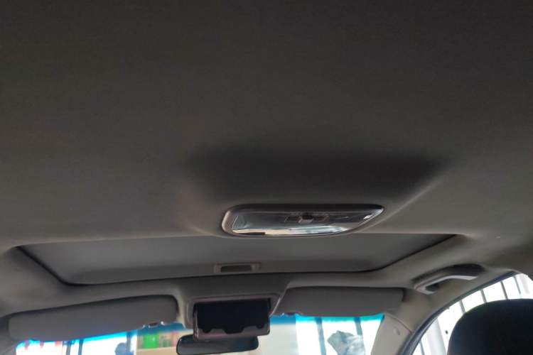 Used Geely Auto Emgrand 2015 Sedan 1.5L Manual - Top Trim Level Headliner