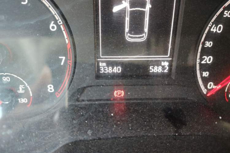 Used Volkswagen T-ROC 2018 230TSI DSG Two-Wheel Drive Fashion Edition China V Standard