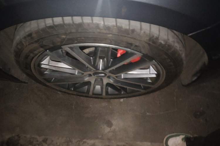 Used Geely Auto Preface 2021 2.0TD Luxury Version Right Front Wheel Hub