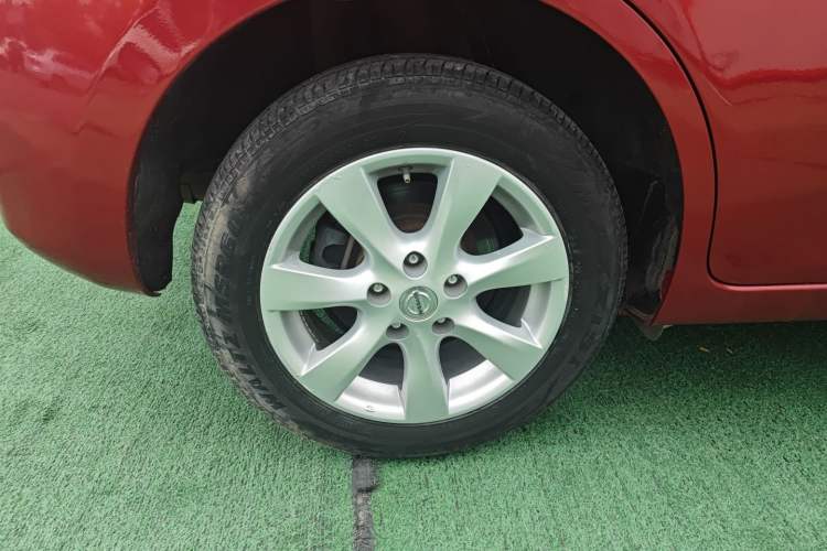 Used Nissan Tiida 2014 1.6L Manual Comfort Model
