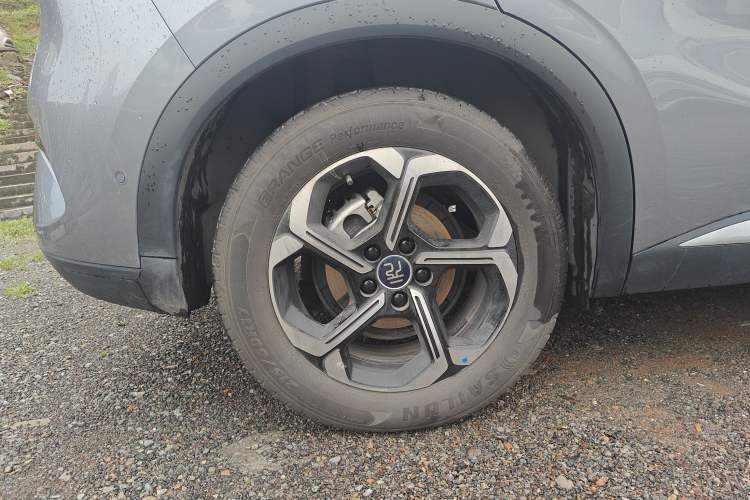 Used BYD Yuan PLUS 2025 Intelligent Driving Version 430 KM – Leading Edition Right Rear Wheel Hub