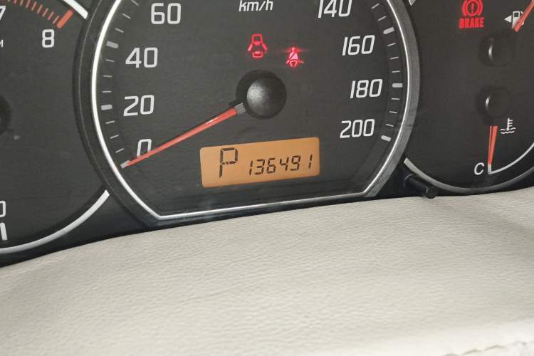 Used Suzuki Swift 2016 1.5L Automatic Fashionable Coolplay Edition
