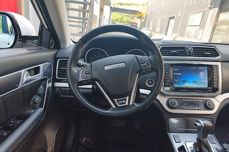 Used Haval H6 Coupe 2016 Blue Label 1.5T Automatic Two-Wheel Drive Urban Model Steering Wheel