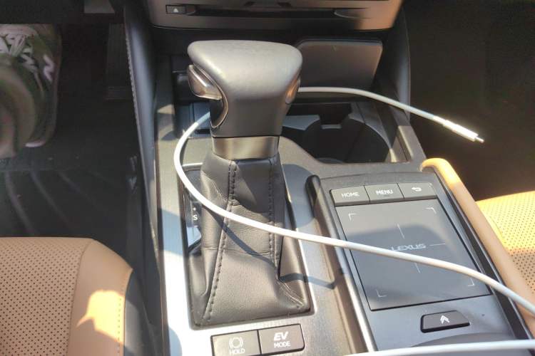 Used Lexus ES 2022 300h Deluxe Edition