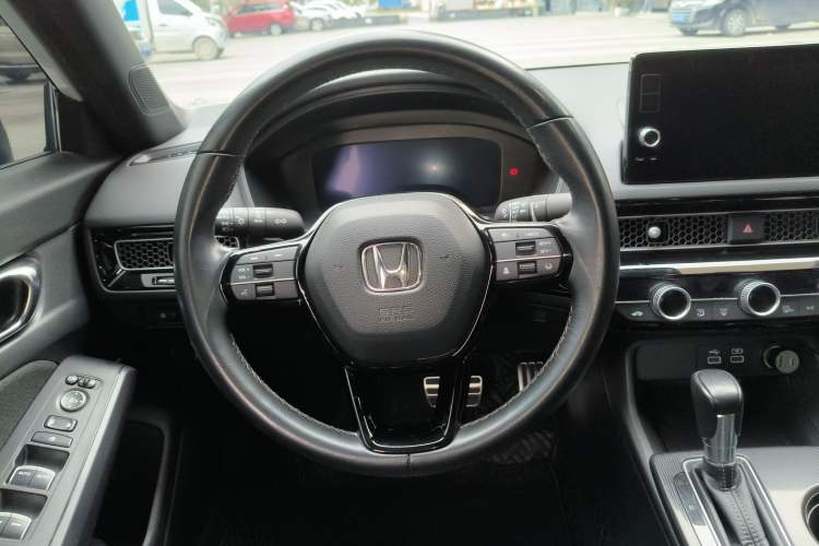 Used Honda Civic 2022 240TURBO CVT Dynamic Edition