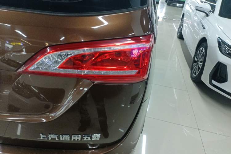 Used Baojun 730 2017 1.5T Manual Fashion Version 7 Seats China V Emission Standard
