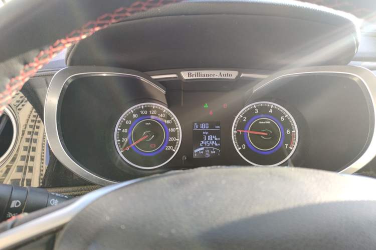 Used Brilliance V3 2016 1.5L Manual Elite Version