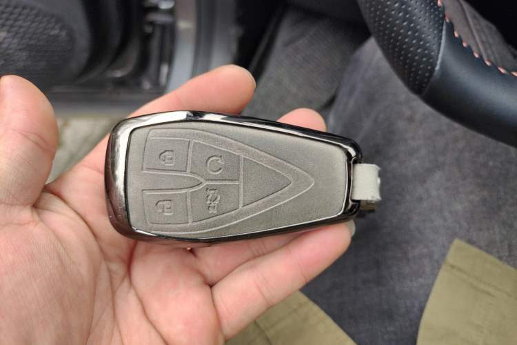 Used CHANGAN OSHAN X5 2022 Sport Edition 1.5T DCT Hurricane Sonic
