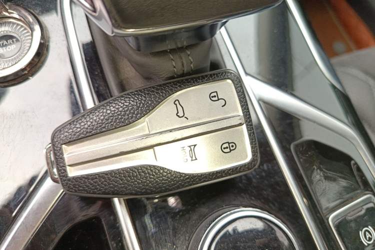 Used Hongqi HS5 2022 2.0T Smart Connect Flagship All-Wheel-Drive Version
