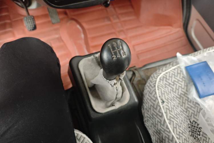 Used Wuling Zhiguang 2020 1.2L Practical Model China VI LSI
